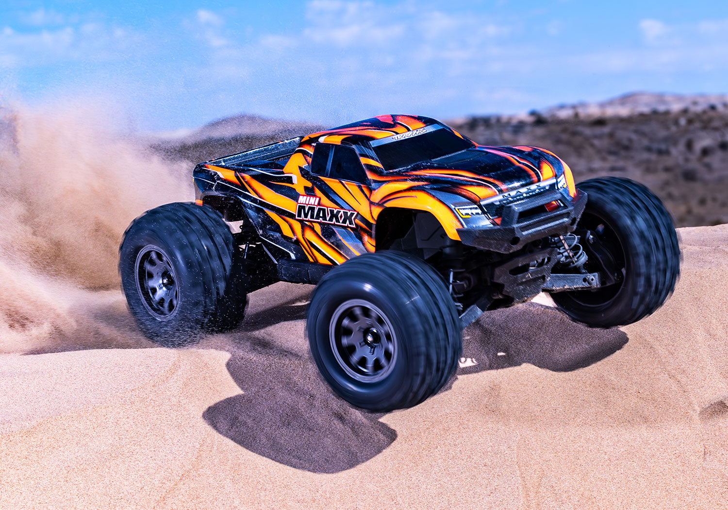 Traxxas Mini Maxx® Brushless 1/16 4WD RTR Monster Truck (Orange) w/TQ™ 2.4Ghz Radio, Battery