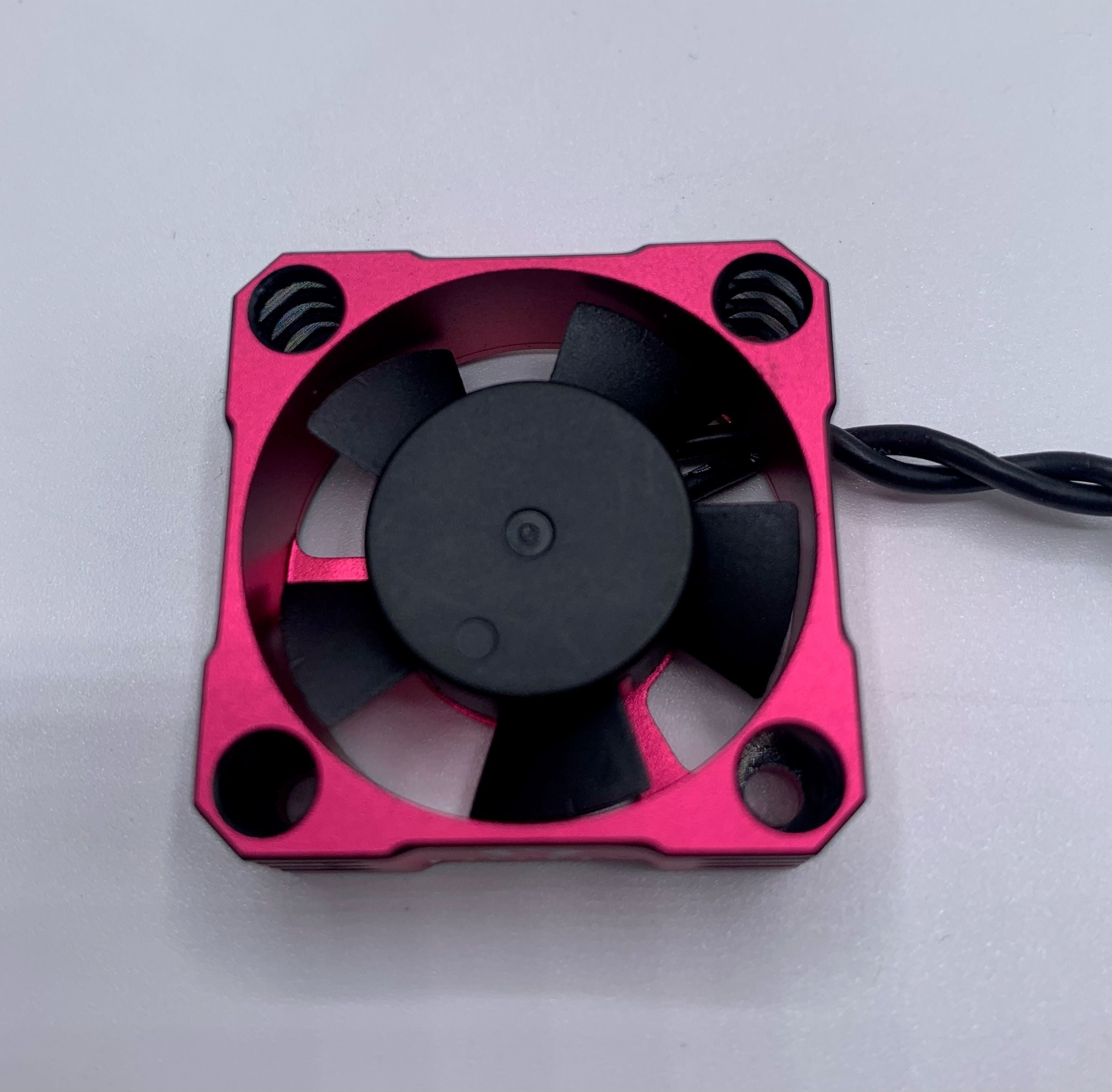 MOTIV M5 ALUMINUM COOLING FAN (30x30x10) PINK