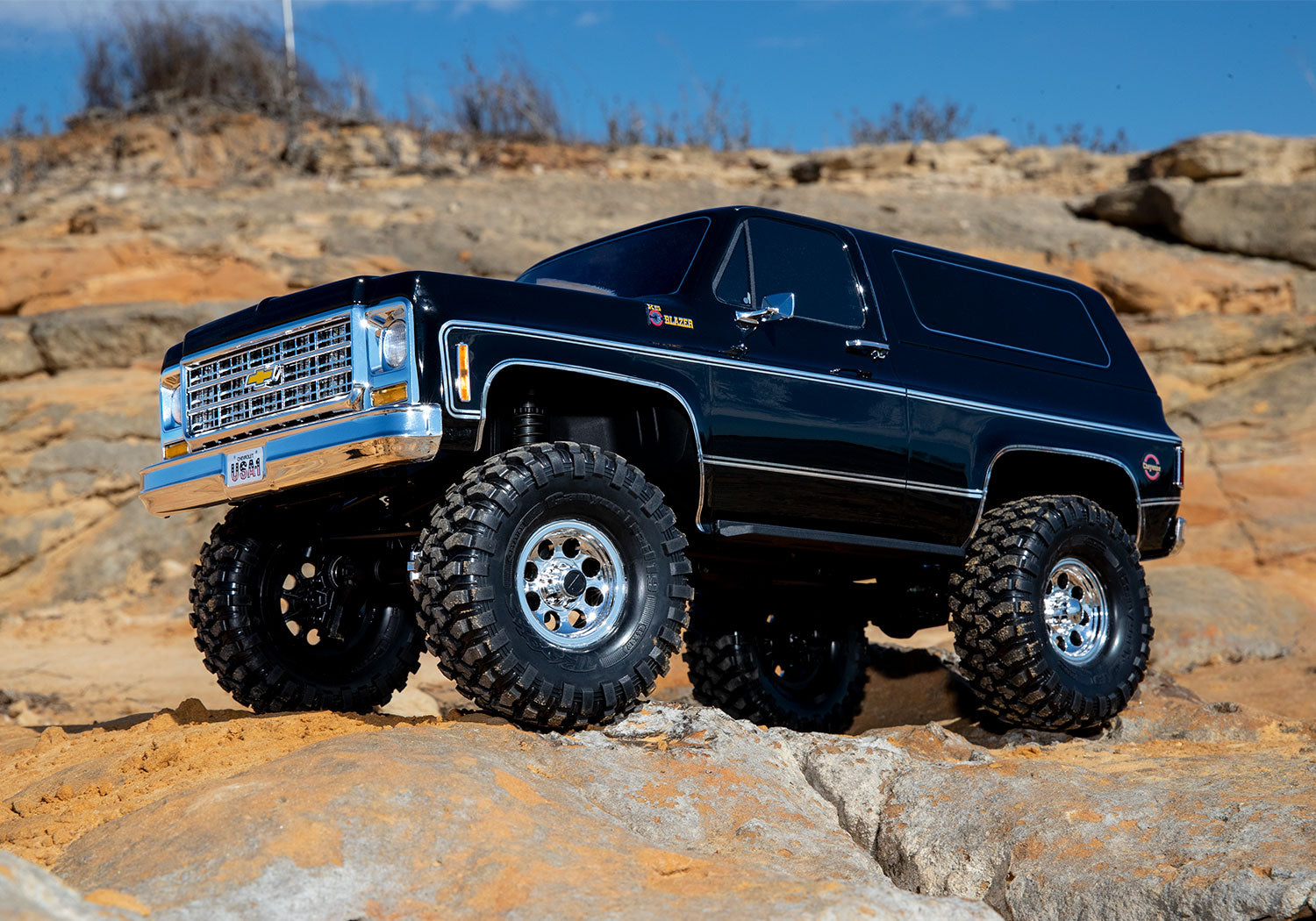 Traxxas TRX-4® 1/10 Trail Crawler Truck w/1979 Chevy Blazer Clipless Body (Black) w/TQi 2.4GHz Radio