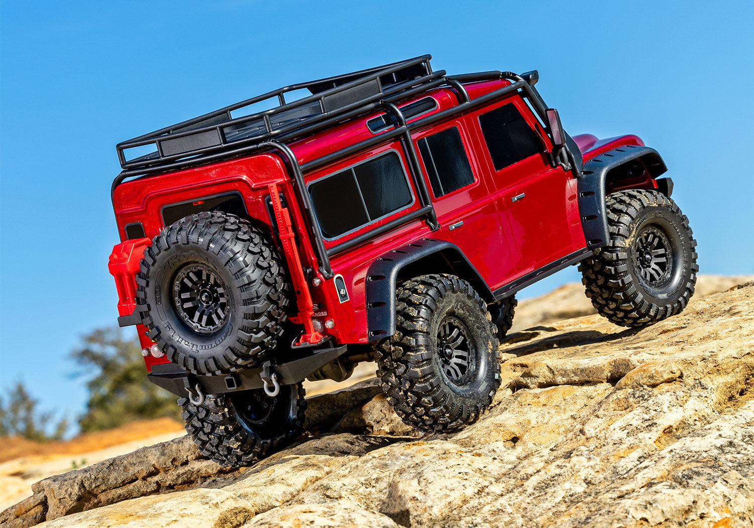 Traxxas TRX-4 1/10 Scale & Trail Rock Crawler w/Land Rover Defender Body (Sand) w/XL-5 ESC & TQi 2.4GHz Radio