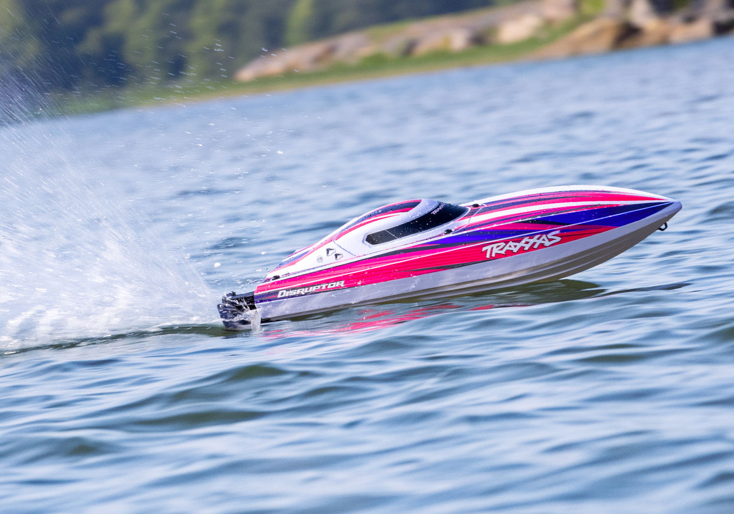 Traxxas Disruptor®: High Performance Race Boat With Tq™ 2.4Ghz Radio System