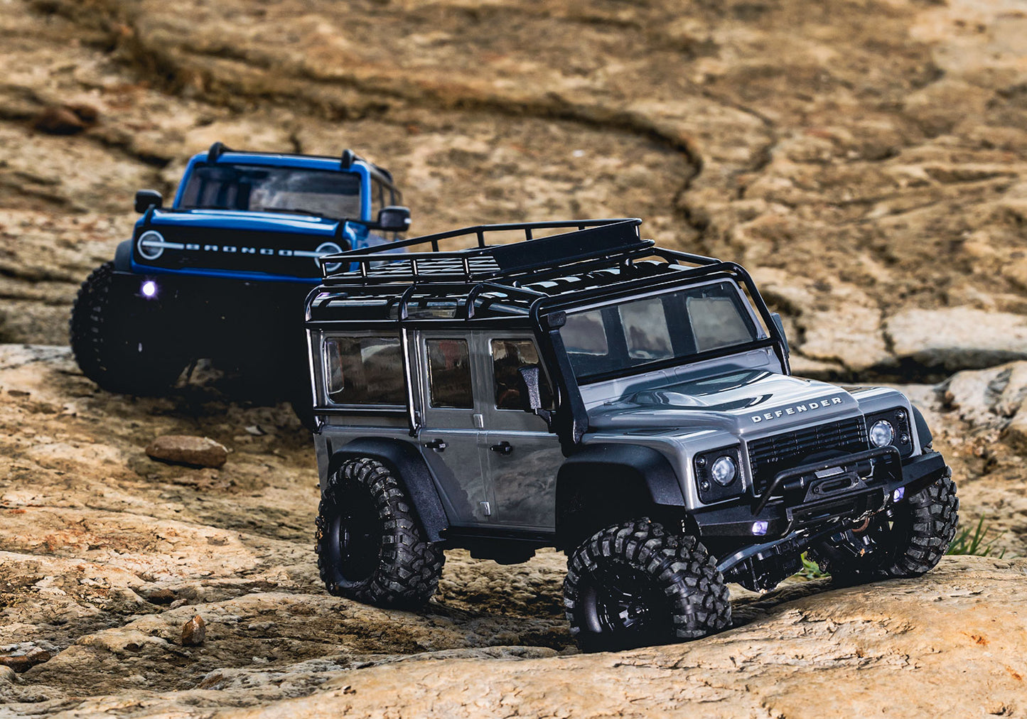 Traxxas TRX-4M 1/18 Electric Rock Crawler w/Land Rover Defender Body (Silver) w/TQ 2.4GHz Radio