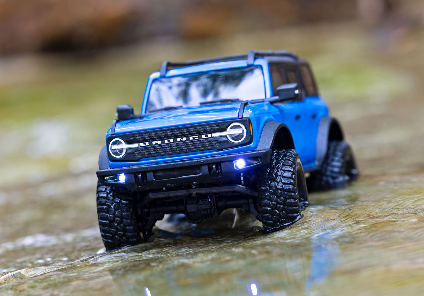 Traxxas TRX-4M 1/18 Electric Rock Crawler w/Ford Bronco Body (Blue) w/TQ 2.4GHz Radio